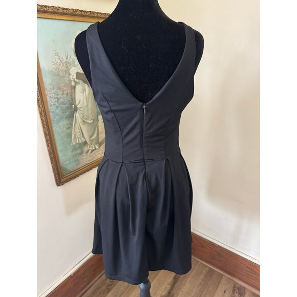 Black Fit & Flare Skater Dress V Neck Sleeveless Size S - Picture 2 of 12